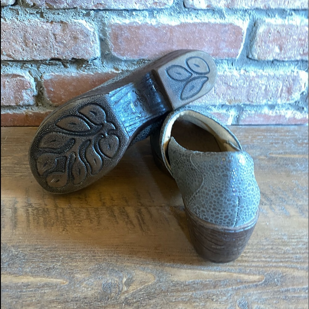 BOC Clogs size 8m
